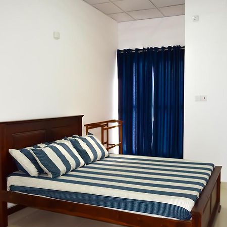 Catamaran6 Guest Inn Trincomalee Dış mekan fotoğraf